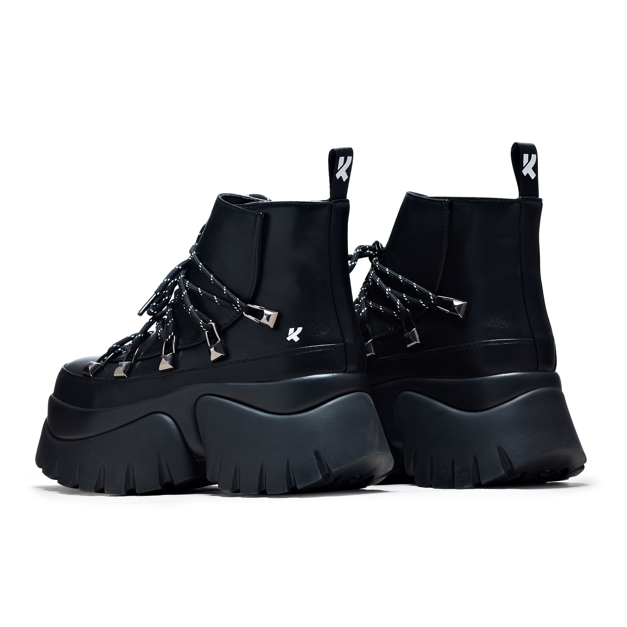 Chunky platform hot sale hiking boots