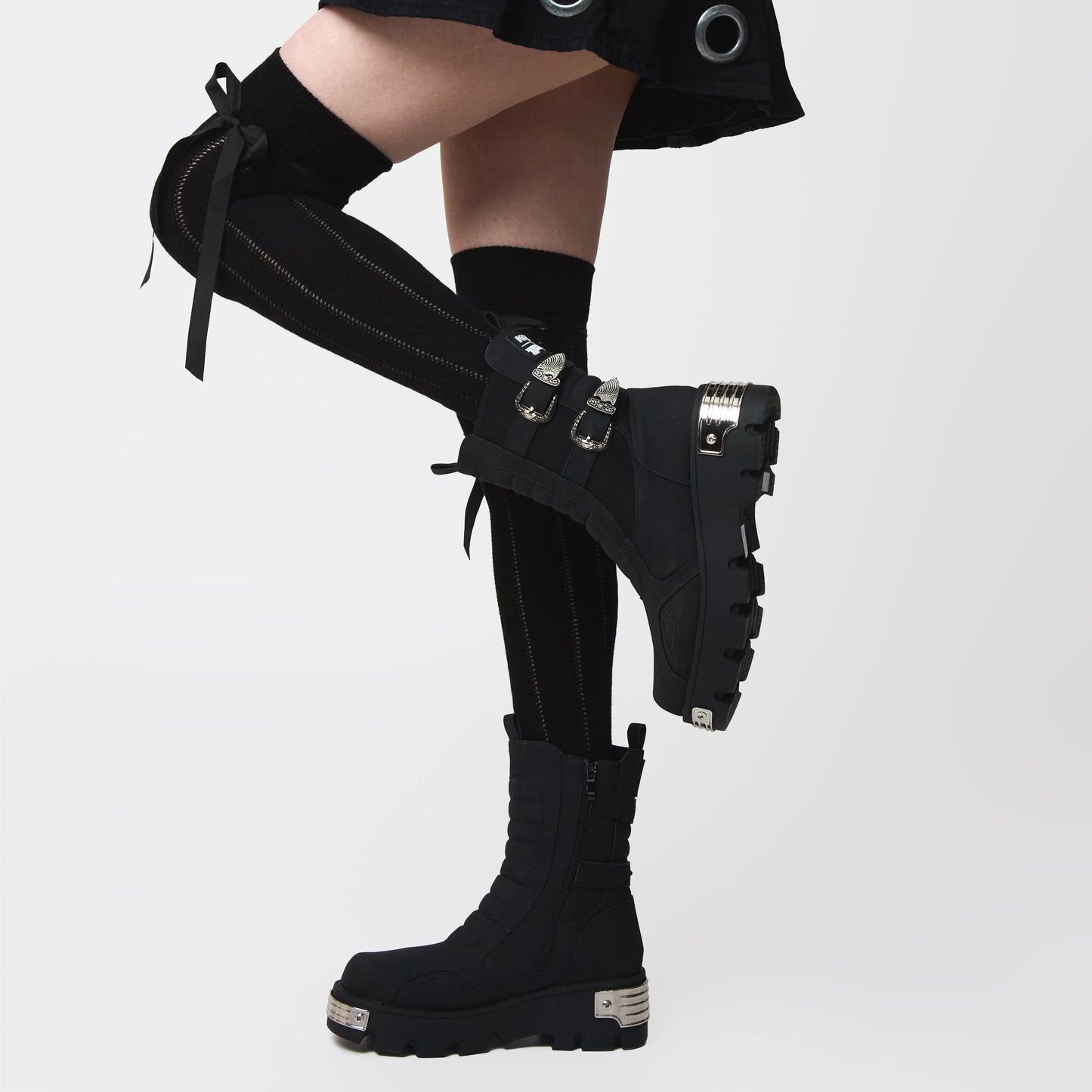 UncannyDodgeRogueMilitaryBoots-BlackMODEL2